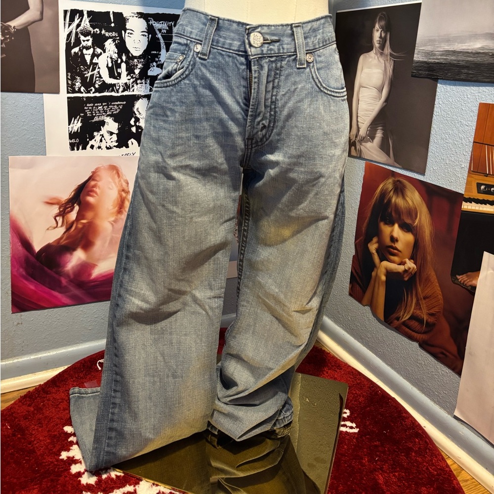Levi’s 514 Straight Jeans